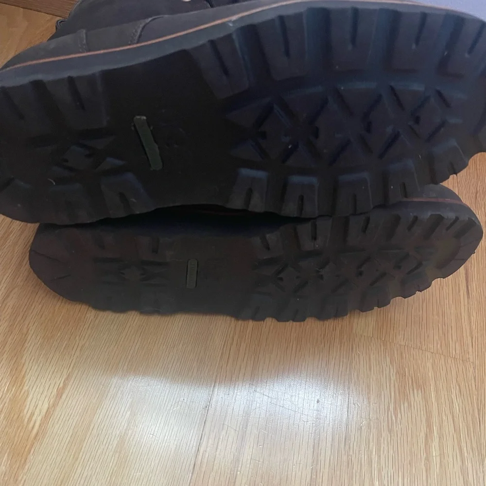 UGG Hannen Men’s Waterproof Shearling Winter Boots size 9